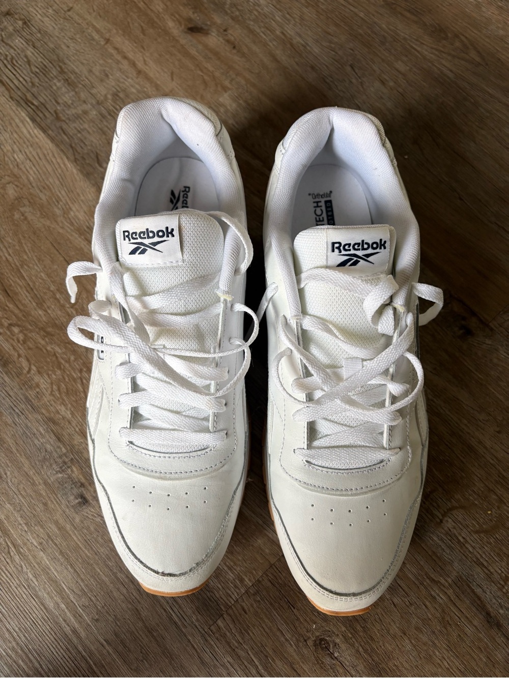 Reebok Men's White Classic Leather Sneakers
